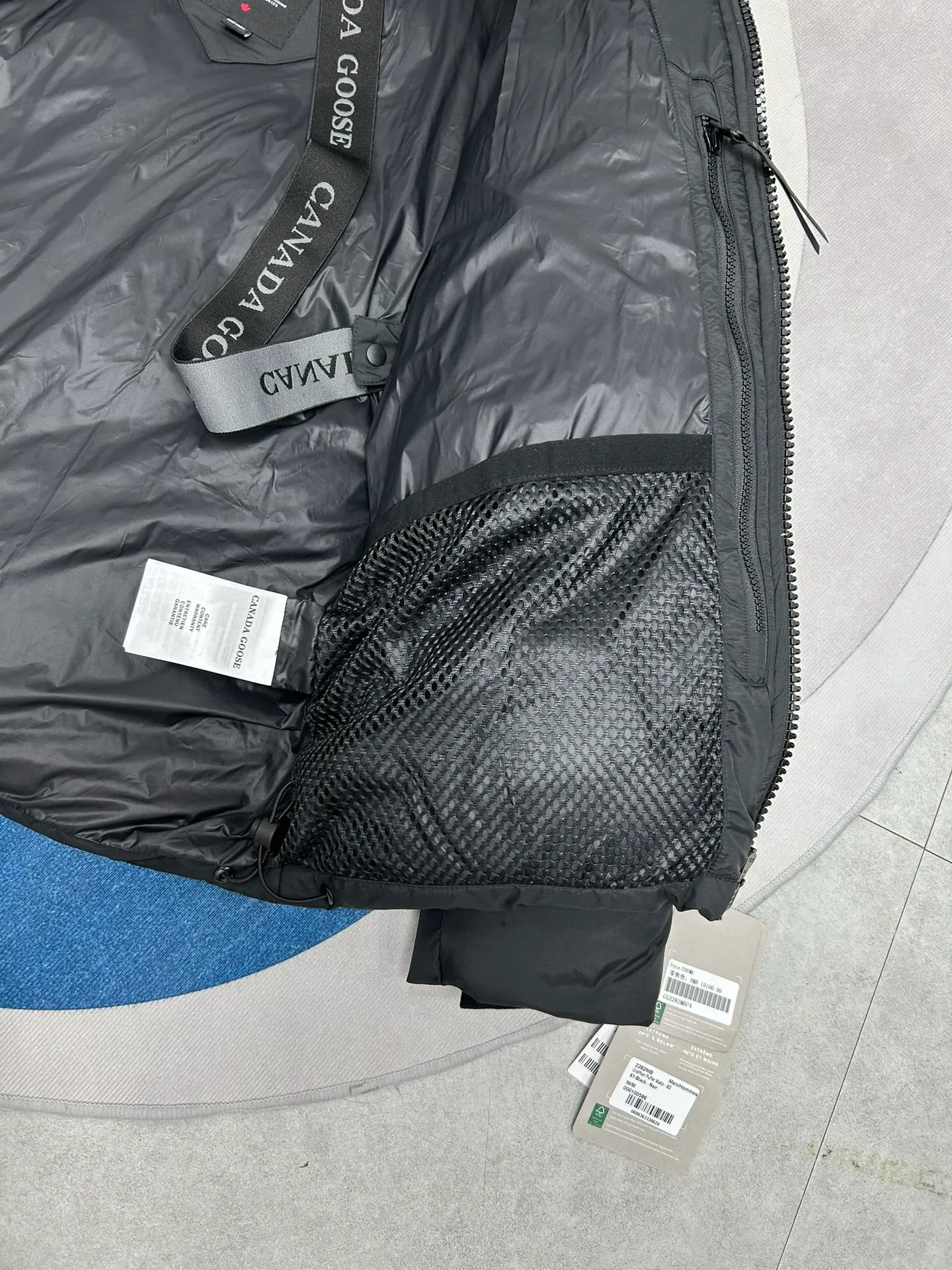 P980 Top Version 2282MB Crofton Puffer New Matte Men's Jacket Down Color: Black Black Label. Size: S M L XL XXL.
